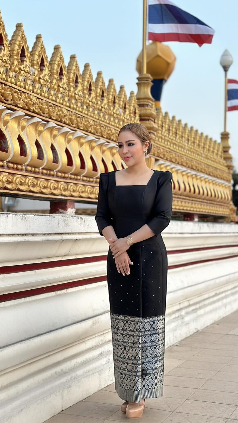 ชุดไทยบรมพิมาน