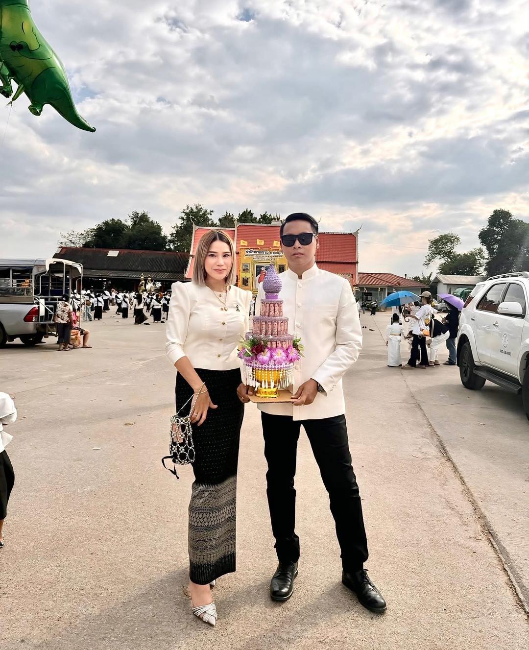 คุณรัตนา เจริญสุข