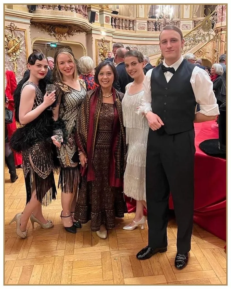 รีวิวลูกค้า ลดา ซิลค์ ชุดไทยผ้าไหม รูปที่ 16